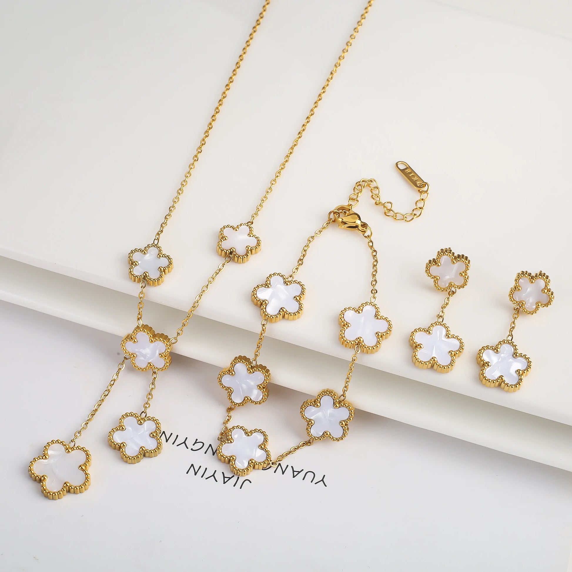 3Pcs 18k Gold-Plated Five-Leaf Flower Jewelry Set - AMAZEALL.STORE